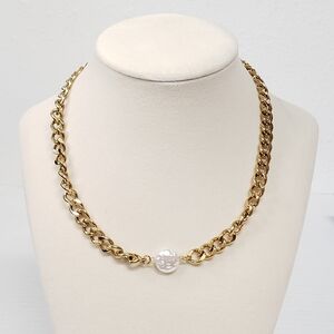 Elegant Cuban Style Stainless Steel Gold Plated Chain Necklace with Pearl Accent